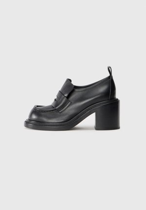 MOSCHINO Augsti papēži - nero