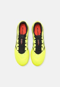 adidas Performance PREDATOR LEAGUE IN - Scarpe da calcio indoor - team solar yellow /core black/solar red