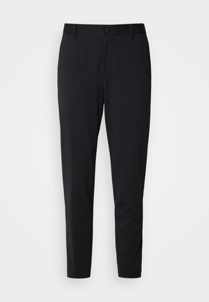 Schwarze Hose aus strukturiertem Stoff, mit geradem Schnitt, normalem Bund mit einem Knopf und seitlichen Taschen.