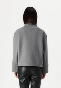Gina Tricot SHORT JACKET - Casaco leve - grey melange