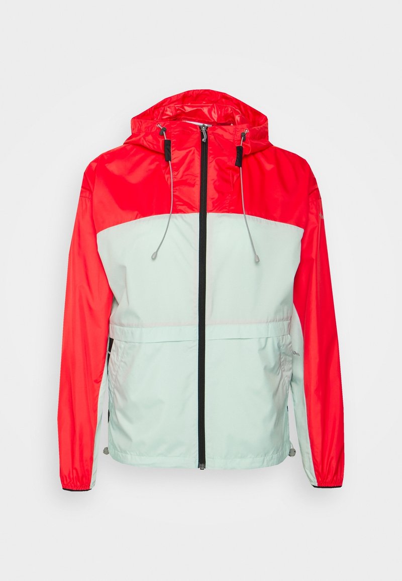 Chaqueta rompevientos con capucha en rojo y gris claro, con cremallera frontal, cordones ajustables en la capucha y puños elásticos.