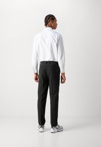 Lindbergh FORMAL PANT - Pantalones - black melange