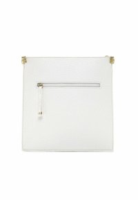 Borsa a pouch in pelle bianca con superficie testurizzata, dotata di chiusura con zip superiore e di una tasca con zip più piccola sul davanti. Finiture in metallo dorato.