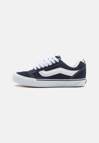 KNU SKOOL UNISEX - Obuwie deskorolkowe