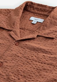 Next SHORT SLEEVE REGULAR FIT - Skjorter - rust brown