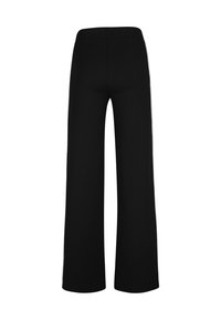Zwarte wijde broek met een elastische tailleband, met een gladde textuur en zonder zichtbare patronen of accenten. Alleen een achteraanzicht.