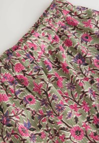 Next REGULAR FIT -TIERED - Jupe longue - green pink flower print