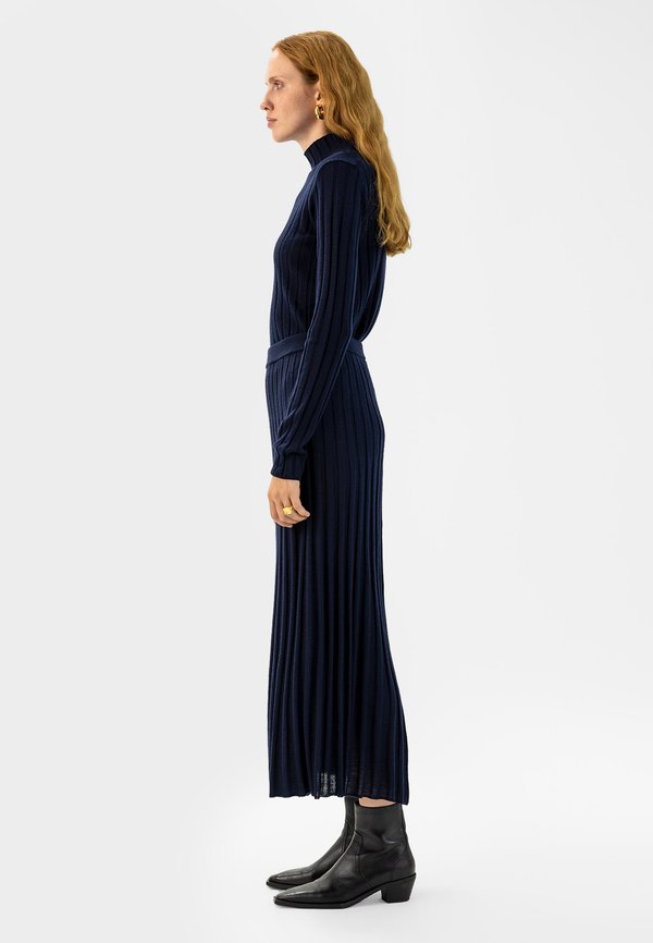 KALI - Pencil skirt - marineblau3