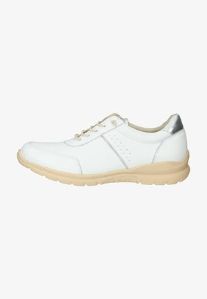 Weiße Lederschuhe mit durchbrochene Details, beiger Gummisohle und silberfarbenem Metallic-Fersenelement. Verfügt über ein traditionelles Schnürsystem.