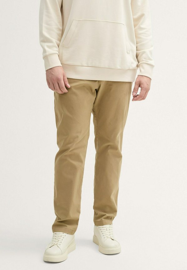BASIC  - Chino - everglade beige