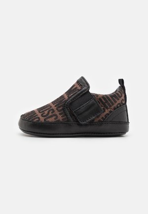 MOSCHINO UNISEX - Patucos - brown/black