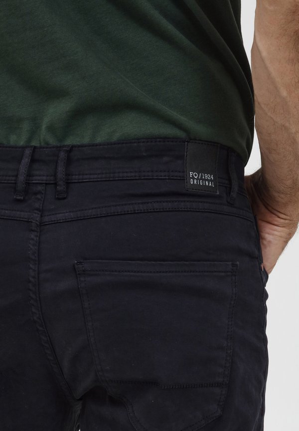 FQJOSHUA REGULAR FIT - Trousers3
