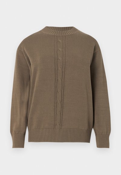 Καφέ πλεκτό πουλόβερ με στρογγυλή λαιμόκοψη, μακριά μανίκια, ριμπ μανσέτες και τελείωμα, και κάθετο σχέδιο καλωδιακής πλέξης στο κέντρο εμπρός.