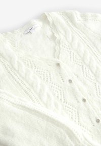 Next GEM TEXTURED - REGULAR FIT - Strickjacke - white ecru