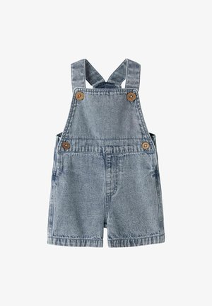 Lyseblå denim overalls til småbørn med justerbare skulderstropper og fire brune knapper, med en forlommer og korte ben.
