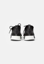 adidas nmd 5 panel precio