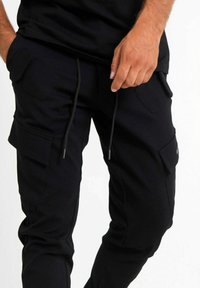Sixth June STRETCH - Cargobukser - black