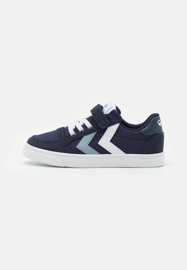 SLIMMER STADIL JR UNISEX - Sneaker low - black iris