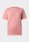 EMBOSSED LOGO TEE - Μπλουζάκι με στάμπα - primrose