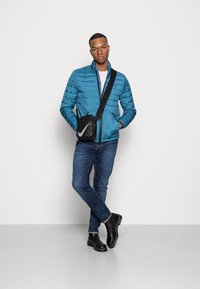 Pepe Jeans LARKIN - Casaco leve - kennedy blue