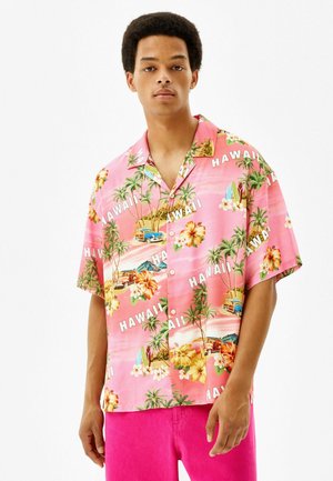 HAWAII SHORT SLEEVE RELAXED FIT - Vapaa-ajan kauluspaita - pink