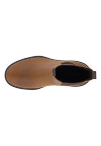 Botte en cuir marron à la cheville avec des panneaux élastiques sur les côtés, bout rond et semelle sombre contrastante. Texture lisse avec un minimum de détails.