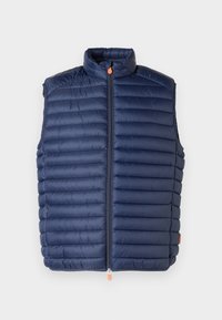 Marineblåt puffer vest med høj krave, horisontalt quiltet mønster, frontlynlås med en orange trækstrop og uden ærmer. Glat tekstur.