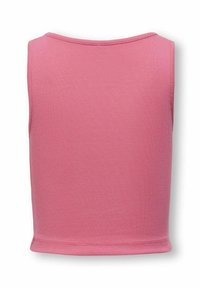 Débardeur rose côtelé avec un col rond et sans manches. Le tissu est lisse avec une coupe ajustée, présentant des coutures soigneusement finies à l'ourlet.