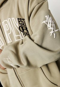 Multiply Apparel Sudadera con cremallera - olive