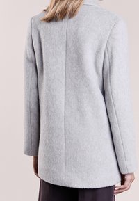 Filippa K Cappotto corto - grey