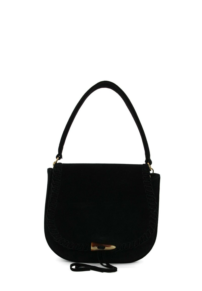 Borsa a tracolla nera in suede con forma curva, un dettaglio intrecciato lungo il bordo e un fermo in metallo dorato. Manico corto singolo per il trasporto.