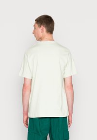 ARKET T-shirt básica - green