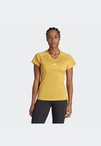 adidas Performance Sport T-shirt - preloved yellow
