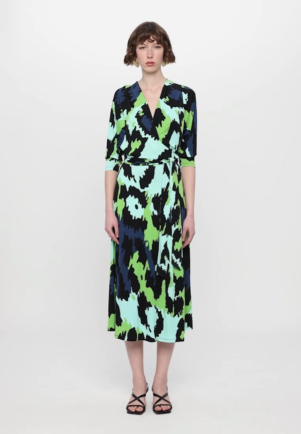 AMARA WRAP DRESS - Day dress3