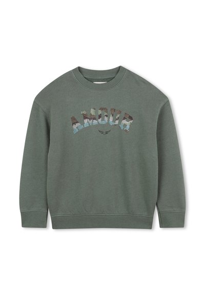 Sweat-shirt en coton vert avec un col rond, des manches longues et "AMOUR" en lettres multicolores et texturées sur le devant.