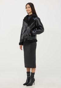 Terranova MONTONE SINTETICO - Giacca in similpelle - nero