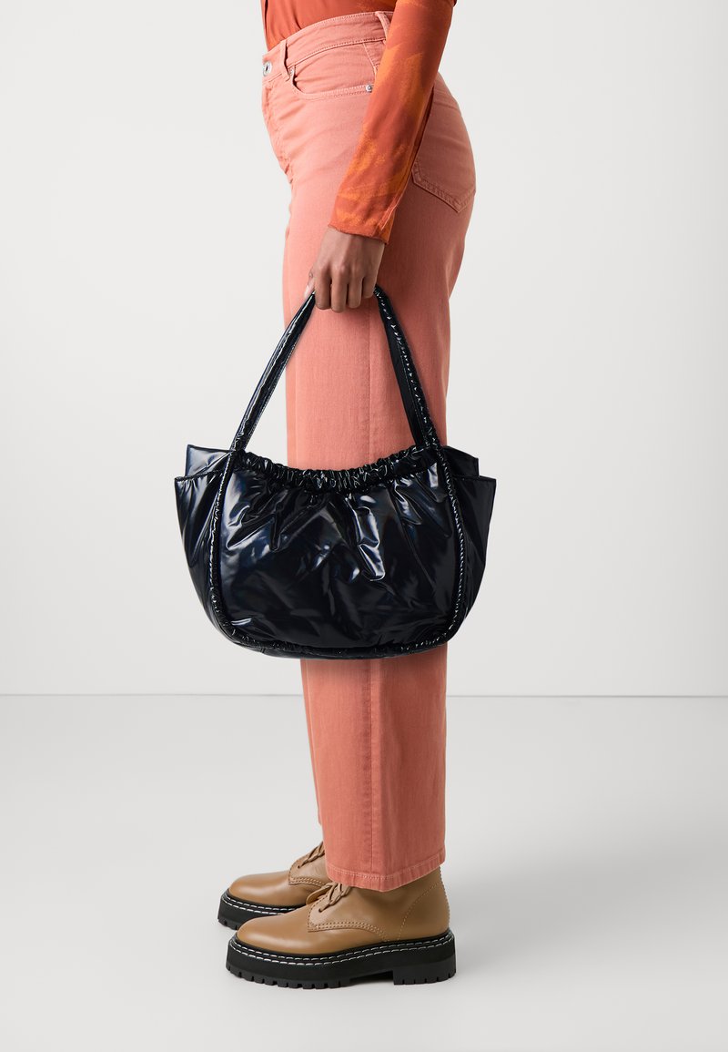 ONLY ONLFREYA SHINY - Sac à main - black