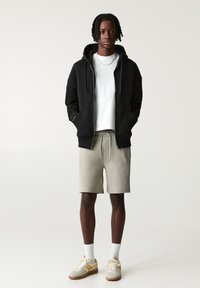 PULL&BEAR JOGGER - BERMUDA - Træningsbukser - mint