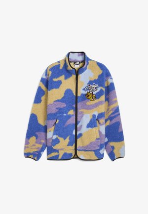 Fleecejack met een camouflagepatroon in blauw, geel en paars. Voorzien van een ritssluiting aan de voorkant, een hoge kraag en een geborduurd logodetail.