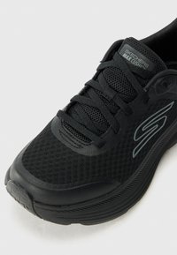 Skechers Sportbačiai - black