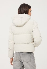 Terranova IMBOTTITO EFFETTO - Giacca invernale - avorio