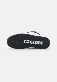 Globe SCRIBE - Zapatillas - white/green