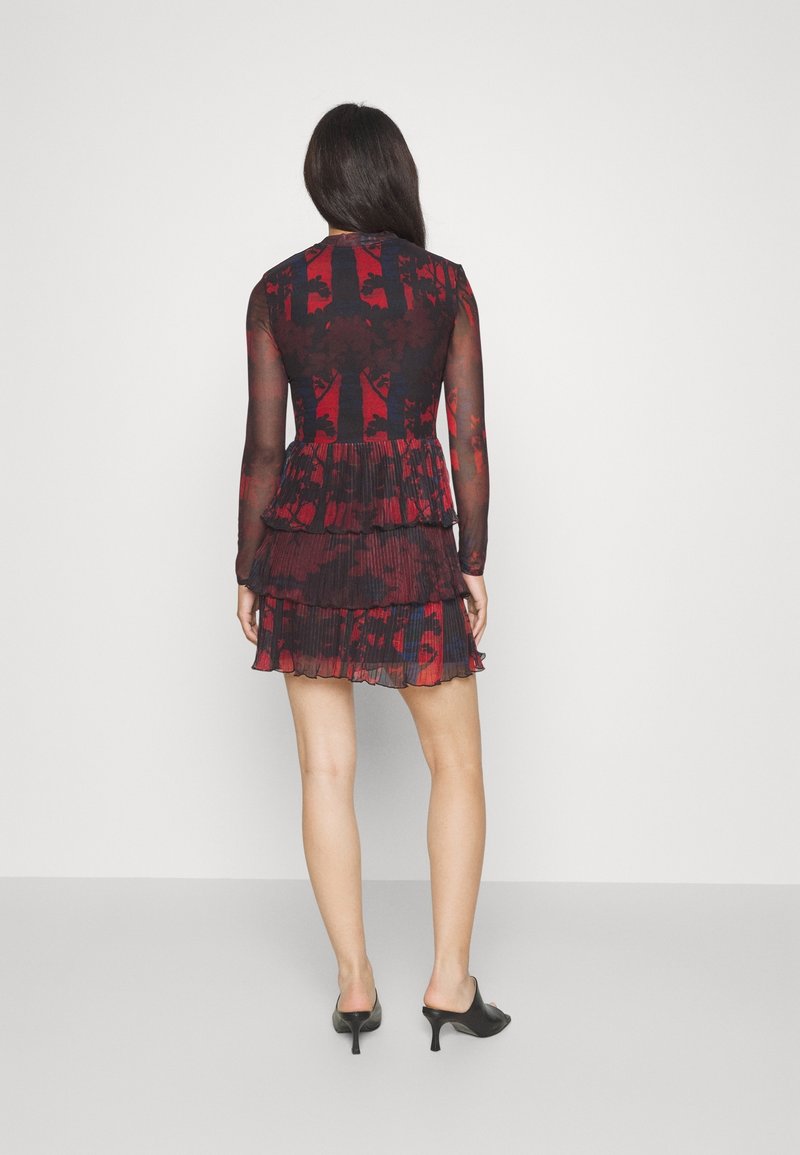 Robe Desigual Femme Taille S Rouge - Sans Manches, Longueur Genou, Neuf Avec étiquettes