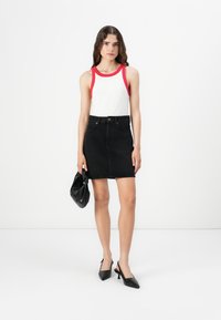 Pepe Jeans MINI SKIRT  - Džinsa auduma svārki - black denim