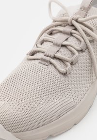 Pier One Baskets basses - beige