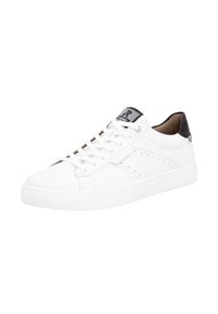 Bílé kožené tenisky s zaoblenou špičkou, se černým akcentem na patě a perforovanými detaily po stranách. S tkaničkami v přední části.