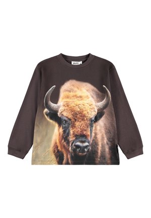 Chemise à manches longues marron foncé avec un grand imprimé détaillé sur le devant représentant un bison aux cornes courbées sur un fond naturel.