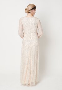 Maryisa EMBELLISHED SEQUINS MODEST - Robe de cocktail - cream