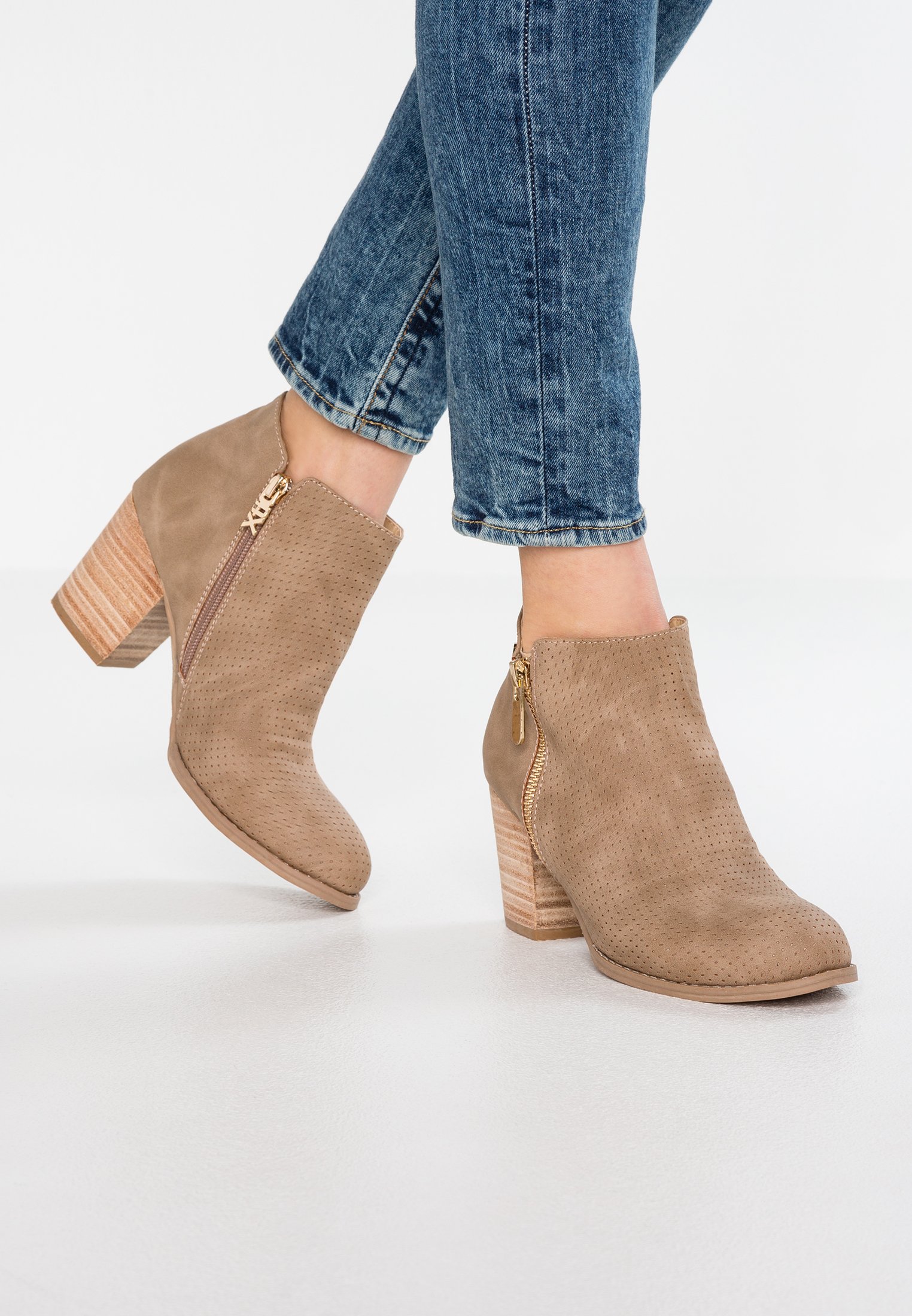 XTI Korte laarzen taupe Zalando.nl XTI Korte laarzen sand Zalando.nl