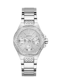 Montre argentée à plusieurs cadrans avec un cadran texturé, entourée de strass, et un bracelet en métal à maillons avec une finition polie.